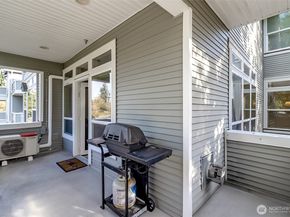 6918 208th Street SW 208, Lynnwood WA 98036