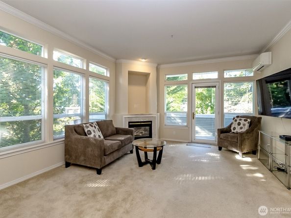 6918 208th Street SW 208, Lynnwood WA 98036