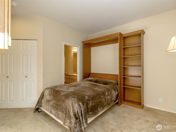 6918 208th Street SW 208, Lynnwood WA 98036