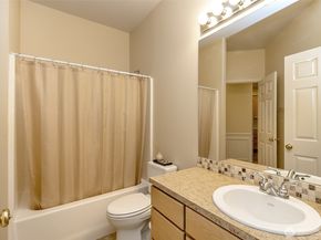 6918 208th Street SW 208, Lynnwood WA 98036