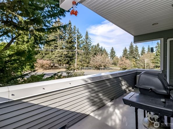 6918 208th Street SW 208, Lynnwood WA 98036