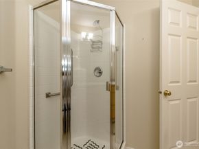 6918 208th Street SW 208, Lynnwood WA 98036