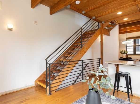 1521 N 80th Street, Seattle WA 98103