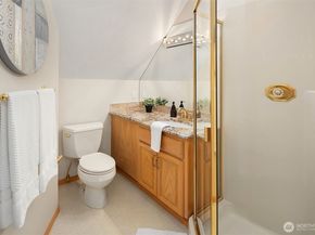 13205 NE 61st Street, Kirkland WA 98033