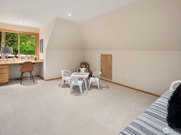 13205 NE 61st Street, Kirkland WA 98033