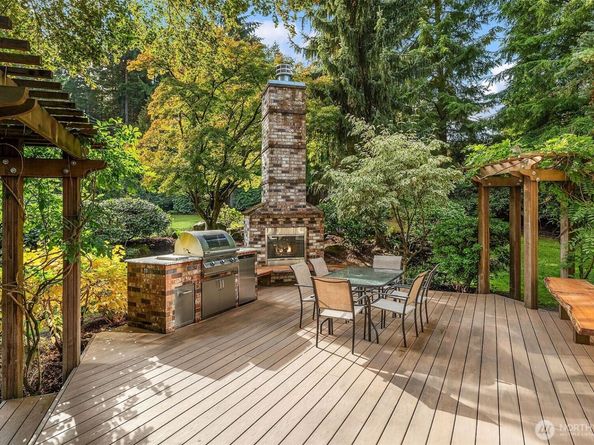 13205 NE 61st Street, Kirkland WA 98033