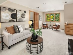 13205 NE 61st Street, Kirkland WA 98033