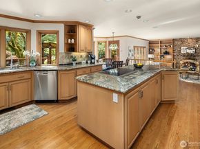 13205 NE 61st Street, Kirkland WA 98033