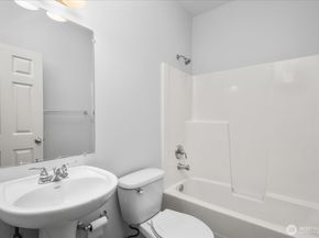 14247 55th Avenue S, Tukwila WA 98188