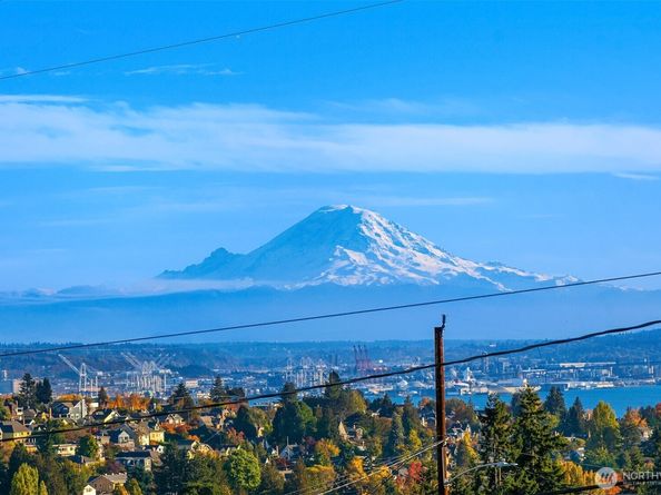 3406 38th Avenue W, Seattle WA 98199