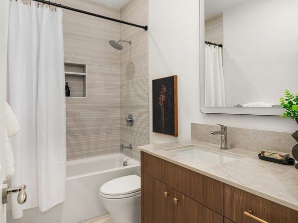 3406 38th Avenue W, Seattle WA 98199