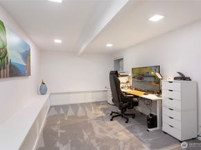 14711 70th Court NE, Kenmore WA 98028