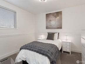 14711 70th Court NE, Kenmore WA 98028