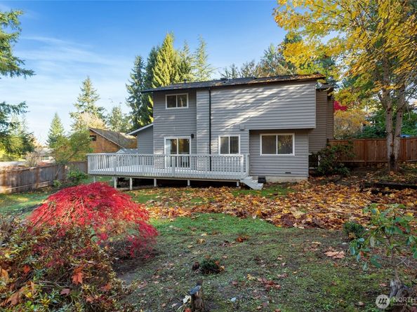 14711 70th Court NE, Kenmore WA 98028