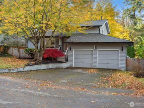 14711 70th Court NE, Kenmore WA 98028