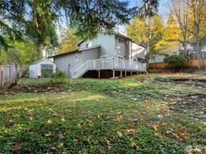 14711 70th Court NE, Kenmore WA 98028