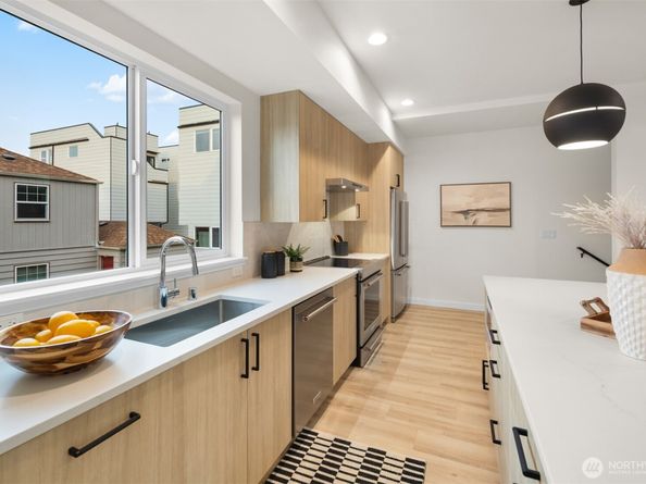 932 NW 58th Street, Seattle WA 98107