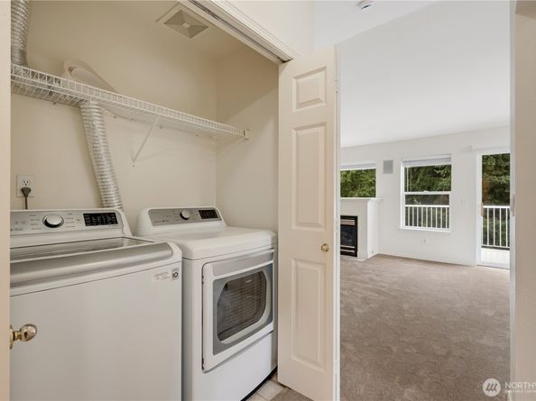 5731 12th Avenue W I203, Everett WA 98203
