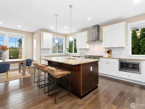 14713 98th Avenue NE, Bothell WA 98011