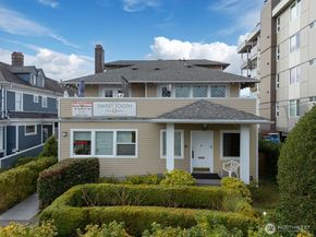 211 14th Avenue E, Seattle WA 98112