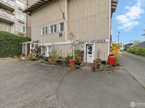 211 14th Avenue E, Seattle WA 98112