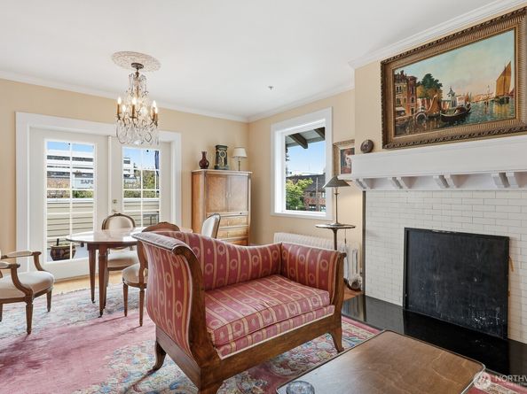 211 14th Avenue E, Seattle WA 98112