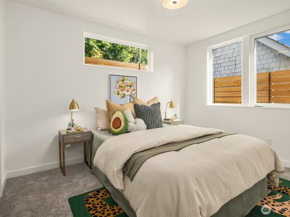 4524 Corliss Avenue N B, Seattle WA 98103