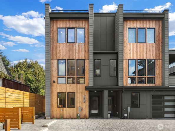 4524 Corliss Avenue N B, Seattle WA 98103