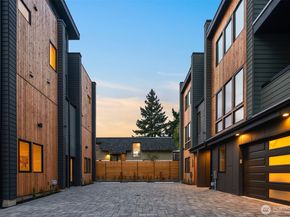 4524 Corliss Avenue N B, Seattle WA 98103