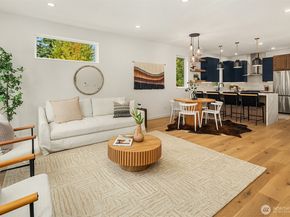 4524 Corliss Avenue N B, Seattle WA 98103