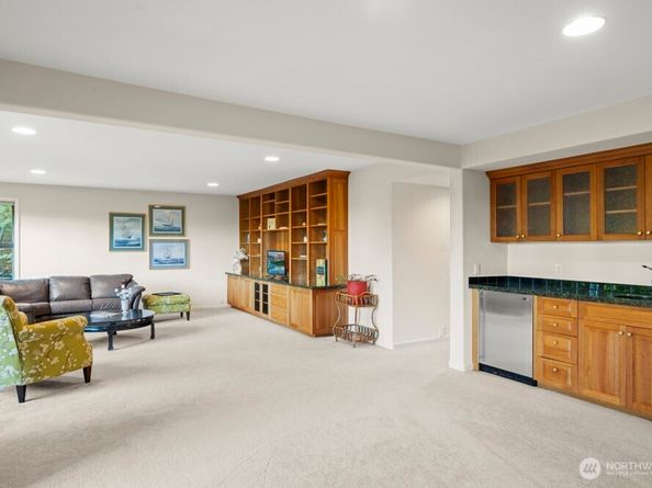 4617 103rd Lane NE, Kirkland WA 98033