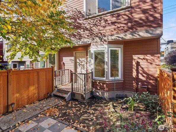 110 16th Avenue, Seattle WA 98122