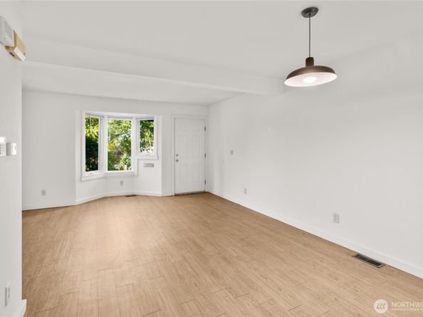 110 16th Avenue, Seattle WA 98122