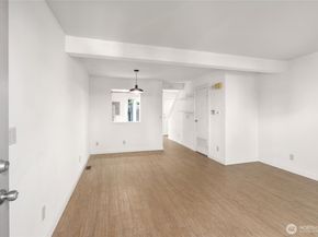 110 16th Avenue, Seattle WA 98122