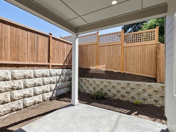 3812 194th Lane SE, Bothell WA 98012