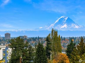 9201 Linden Avenue N D, Seattle WA 98103