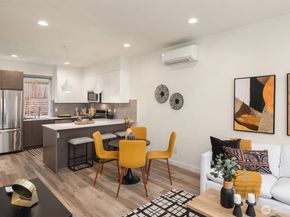 9201 Linden Avenue N D, Seattle WA 98103