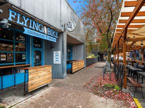 9201 Linden Avenue N D, Seattle WA 98103