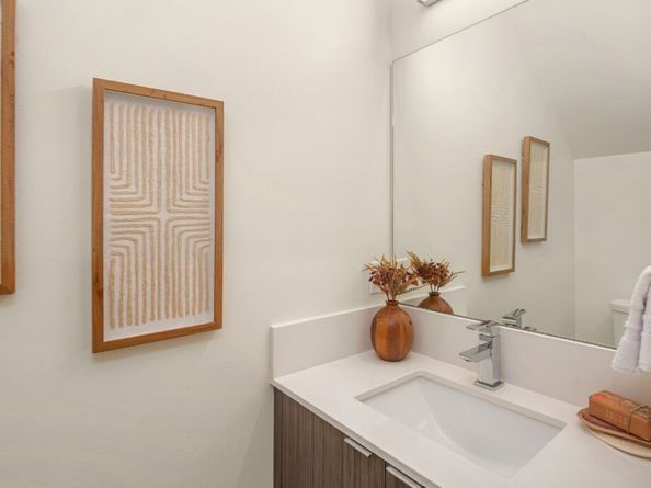 9201 Linden Avenue N D, Seattle WA 98103