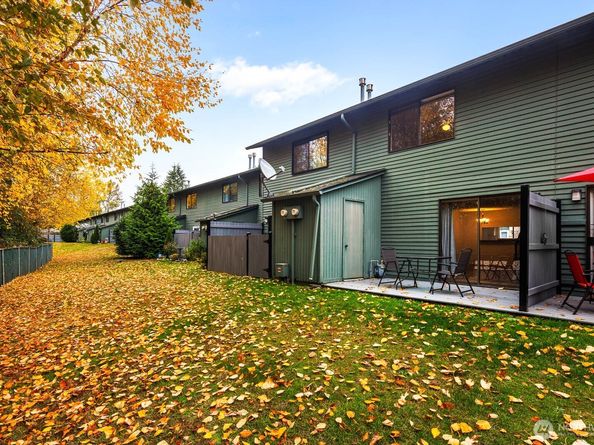 1040 S 320th Street 18, Federal Way WA 98003