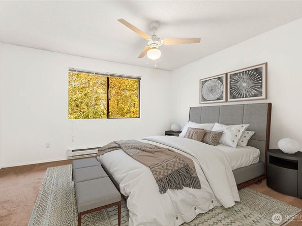 1040 S 320th Street 18, Federal Way WA 98003