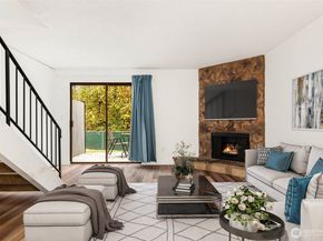 1040 S 320th Street 18, Federal Way WA 98003