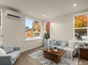 10306 E Midvale Avenue N, Seattle WA 98133