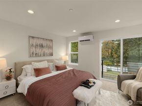 10306 E Midvale Avenue N, Seattle WA 98133