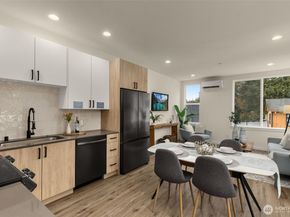 10306 E Midvale Avenue N, Seattle WA 98133