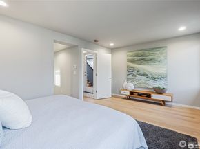 1801 NW 65th Street B, Seattle WA 98117