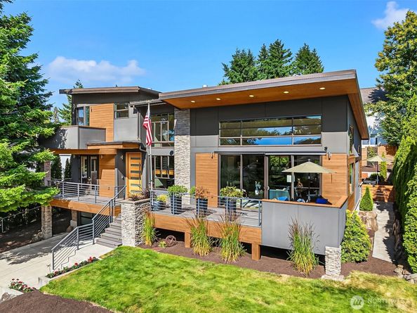 1808 2nd Street, Kirkland WA 98033