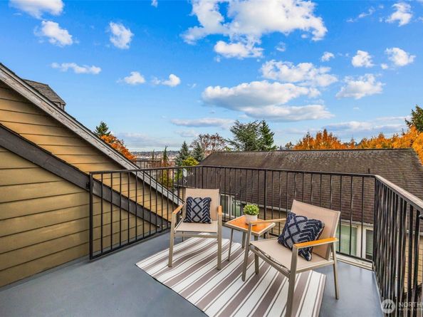 3219 21st Avenue W A, Seattle WA 98199