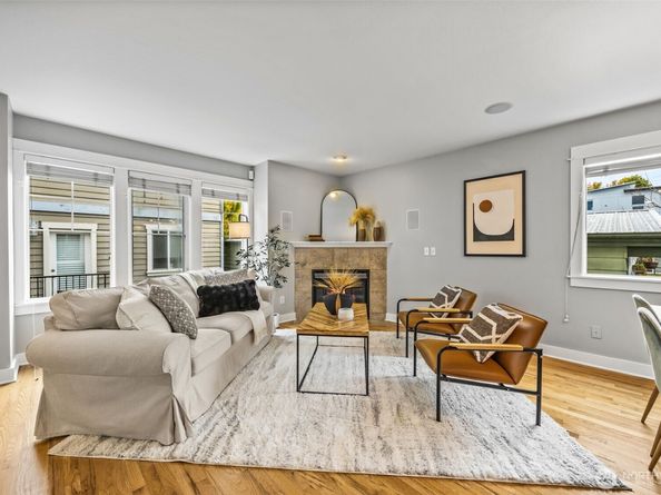 3219 21st Avenue W A, Seattle WA 98199