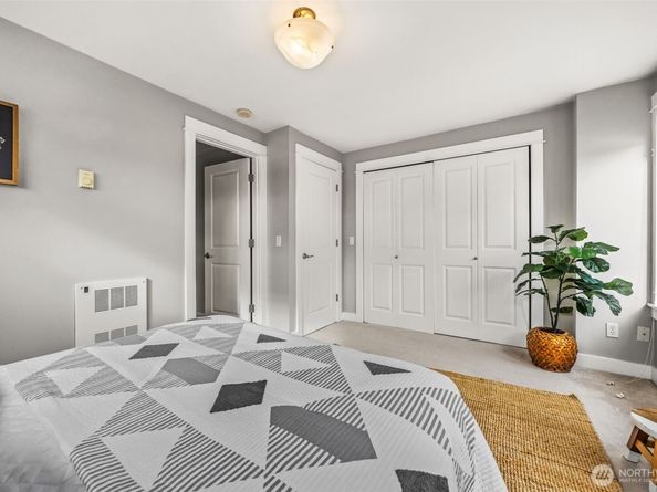 3219 21st Avenue W A, Seattle WA 98199